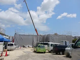 沖縄県沖縄市桃原4【マンション】の外観