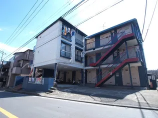 ポートヒルズ【3階】の外観
