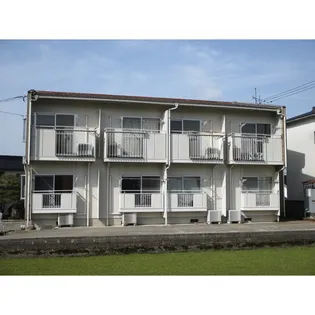 ファミールMYK(エム・ワイ・ケイ)【1階】の地図