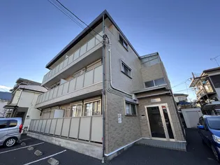 サンライトヴィラ大倉山【2階】の外観