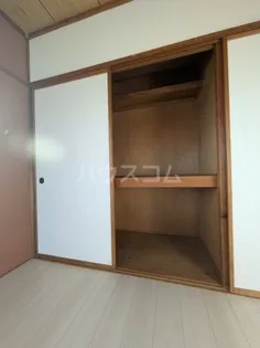 サンシャイン有泉【4階】の内装