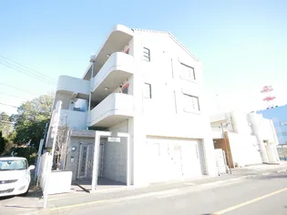 アットイース【3階】の外観
