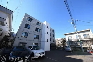 北海道札幌市豊平区平岸三条17【マンション】の外観