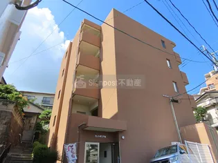 セントポリア泉【5階】の外観