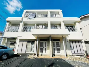 ファミ-ルクルス【2階】の外観