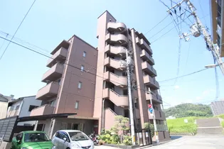 リバーサイド中村【2階】の外観