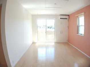 コンフォートIX【1階】の居間