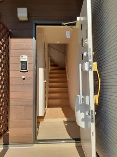 トレノ カーサ I【2階】の玄関