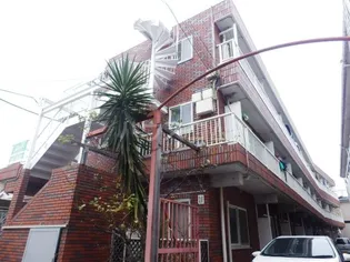 マンションHERO【1階】の外観