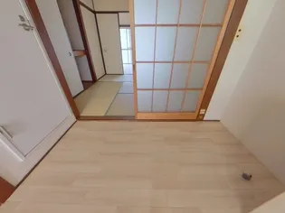 静風荘【2階】の外観