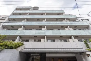 東京都新宿区舟町【マンション】の外観