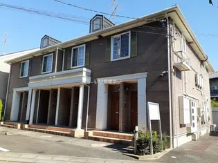 ラ ポルト ドゥ ドゥマン III【1階】の外観