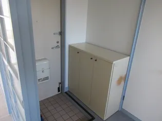 コーポ・S(コーポエス)【2階】の玄関