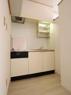 ディマンシェパル【1階】のキッチン