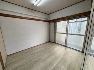 やまさんビル【6階】の内装