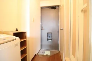 セレクションKUKI【2階】の玄関