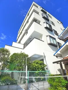 プルミエ-ルマンション【5階】の外観