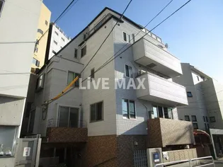 ウィステリア南青山【2階】の外観