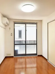 サニーズ福庭II  B棟【1階】の居間