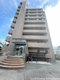 クロスデータビル73【8階】の外観