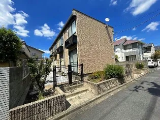 レオパレスコンフォート成城【1階】の外観