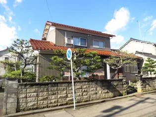 石川県小松市泉町【一戸建】の外観