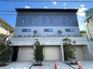 東京都町田市鶴川1【一戸建】の外観