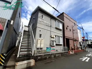 ムーンハイツ【2階】の外観