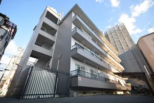 コーポ岸部【2階】の外観