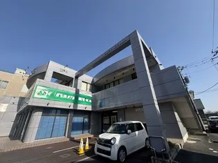 イソラヴェラ【1階】の外観