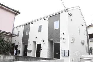 プルミエール塚越【1階】の外観