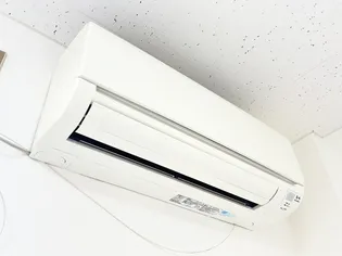 メローハウス【2階】の内装