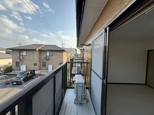 メローハウス【2階】の内装