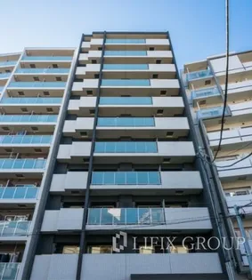 レグラス横浜吉野町【3階】の外観