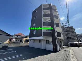 ファミリールF【2階】の外観