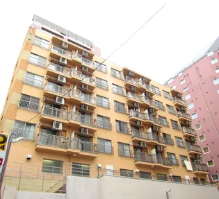 茅場町アヴィニオン【3階】の外観