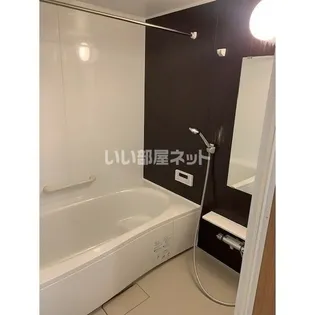 プレミアムガレージ陽東の風呂