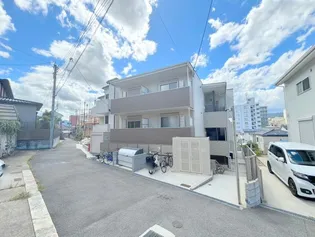 GRADITO 富雄駅前の画像