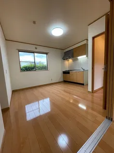 グリーンハイツ【2階】の居間