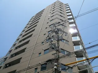 レジデンス本町【6階】の外観