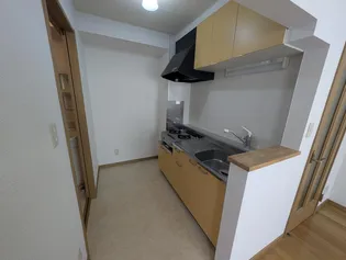 グランディール新開【1階】のキッチン