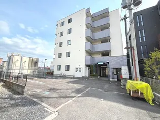 ヤングクローネ【3階】の外観