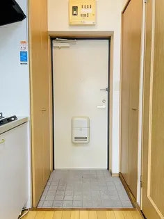 サンヒーローマンション亀川2【3階】の玄関