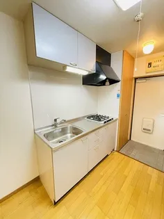 サンヒーローマンション亀川2【3階】のキッチン