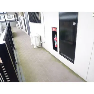 オリーヴァ・コロール【1階】の地図