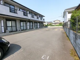 オリーヴァ・コロール【1階】の地図