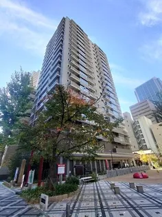 ザ・パークハウス神戸三宮【13階】の外観