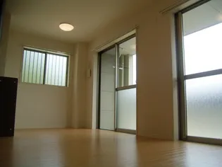 SKファミリア【1階】の居間