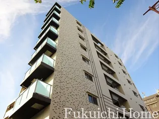 東京都渋谷区初台1【マンション】の外観