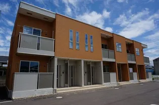 香川県高松市郷東町【アパート】の外観